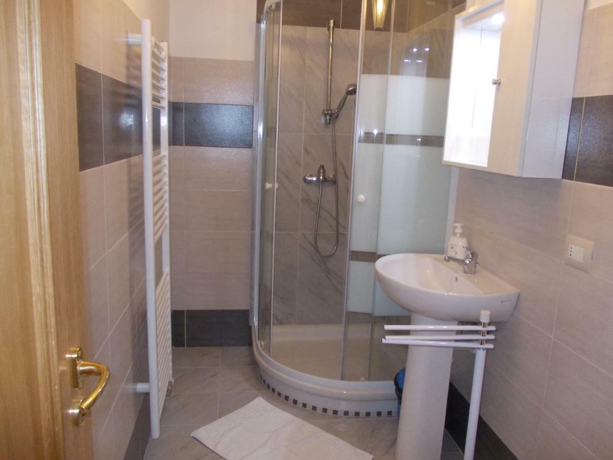Romagnoli 36 Hotel Verona Bagian luar foto