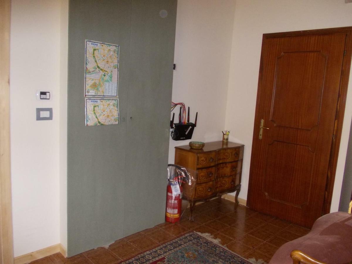 Romagnoli 36 Hotel Verona Bagian luar foto